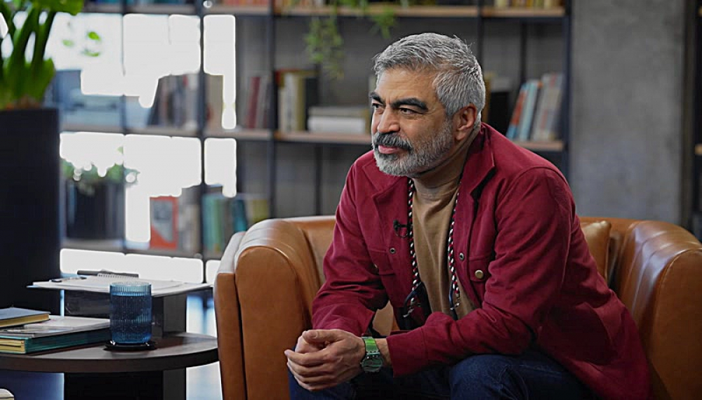 Şimdi... - B&ouml;l&uuml;m 6: Tina Pakravan