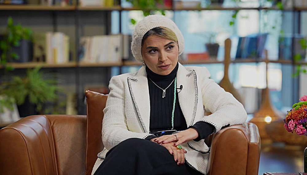 Şimdi... - B&ouml;l&uuml;m 6: Tina Pakravan