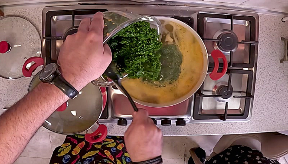 Iranian Dinner S07E01