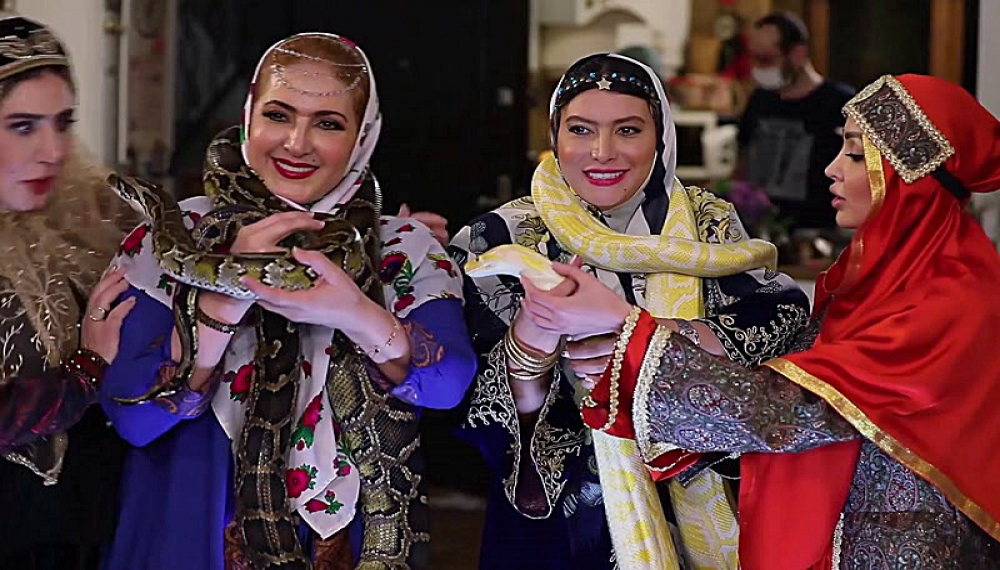 Iranian Dinner 2 S06E03: Nasim Adabi